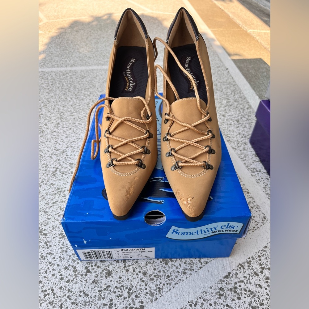 Sketchers Tan Women's Shoes